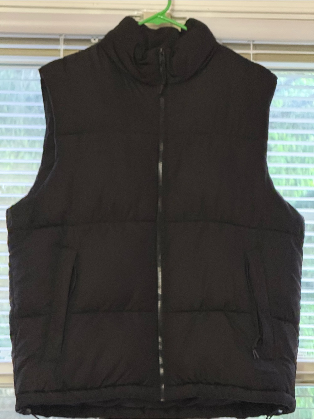 Aeropostale Black Puffer Vest Medium Full Zip